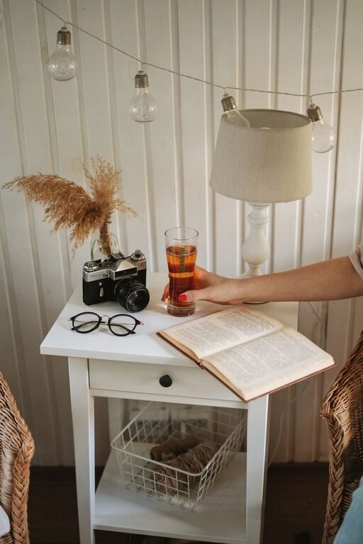 How to Create a Cozy and Inviting Reading Nook at Home